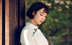 遥阿姨为什么戴口罩
